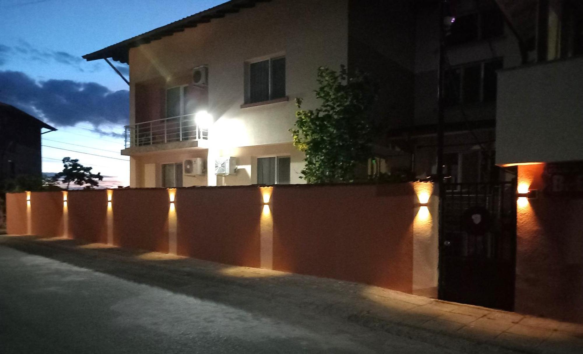 ספרבה בניה Vibo Guesthouse מראה חיצוני תמונה