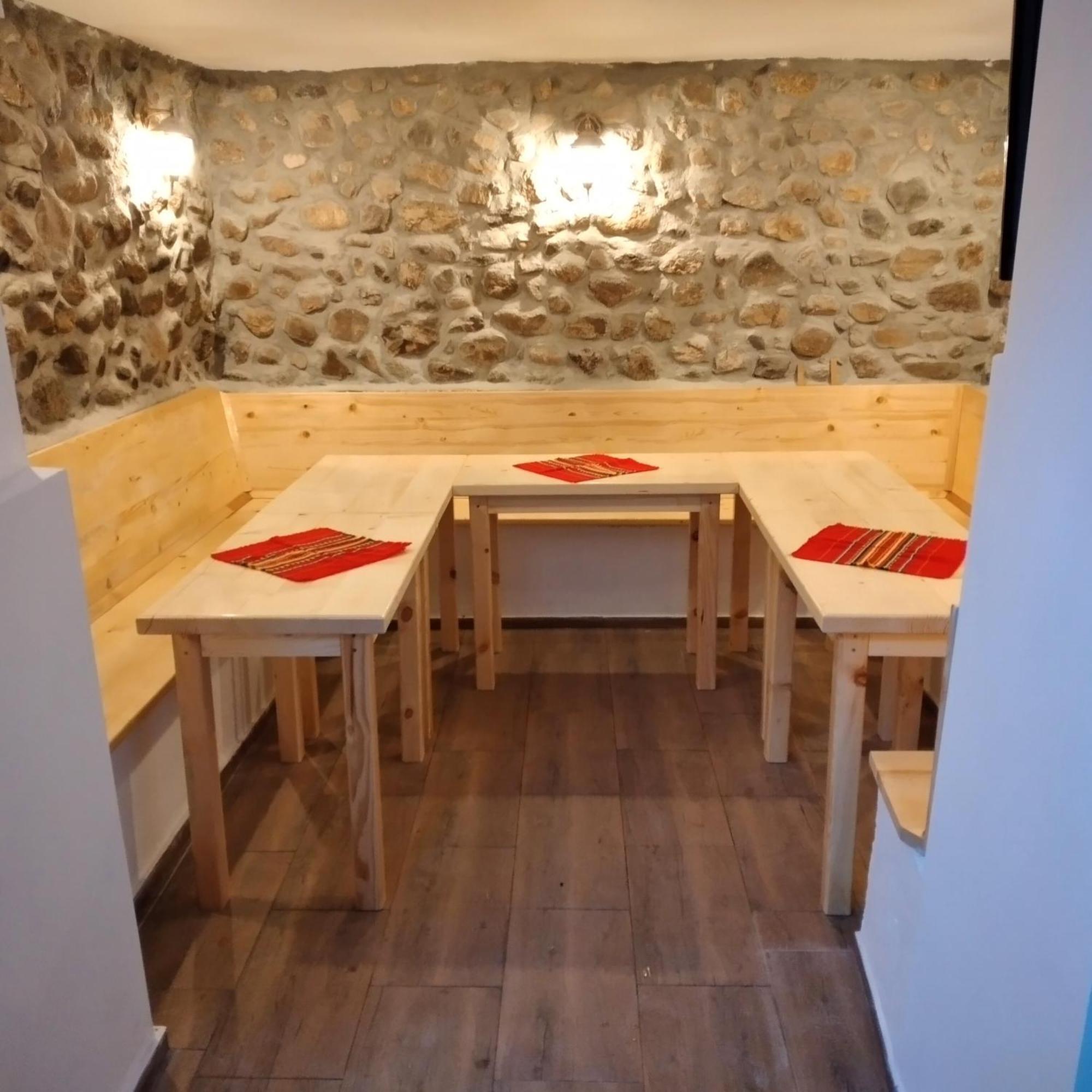 ספרבה בניה Vibo Guesthouse מראה חיצוני תמונה