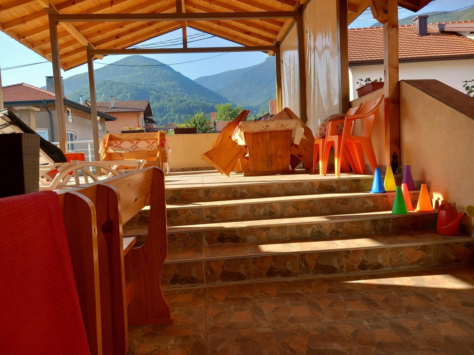 ספרבה בניה Vibo Guesthouse מראה חיצוני תמונה