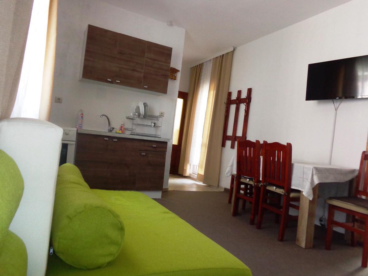 ספרבה בניה Vibo Guesthouse מראה חיצוני תמונה