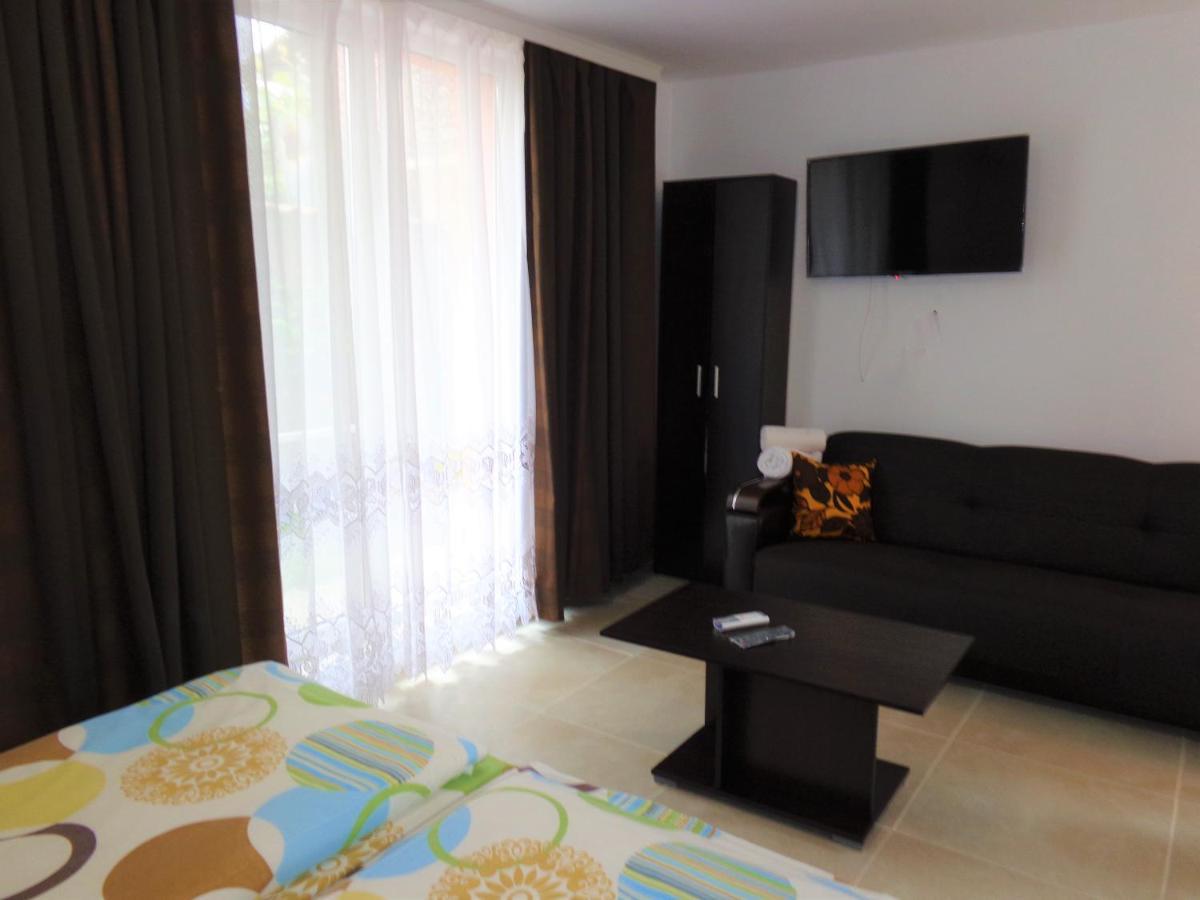 ספרבה בניה Vibo Guesthouse מראה חיצוני תמונה